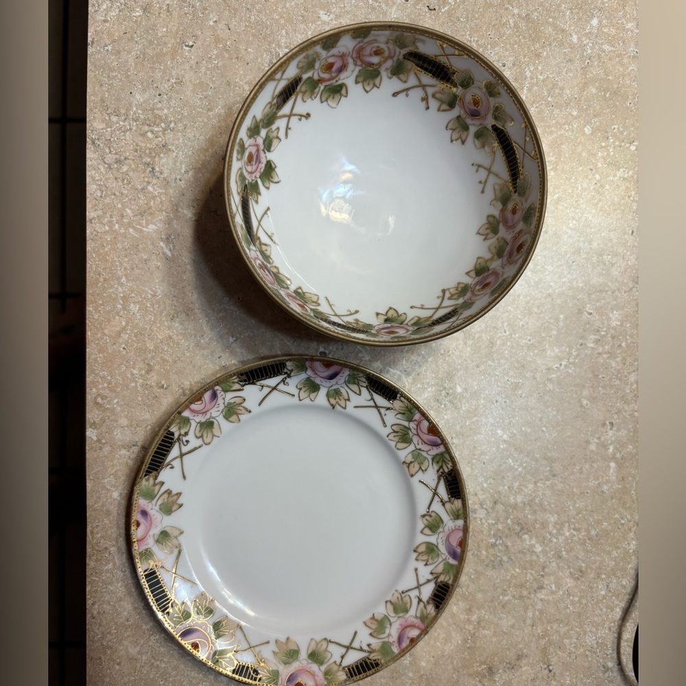 Vintage Nippon hand painted Rose Patterned Gold-Accented bowl/saucer